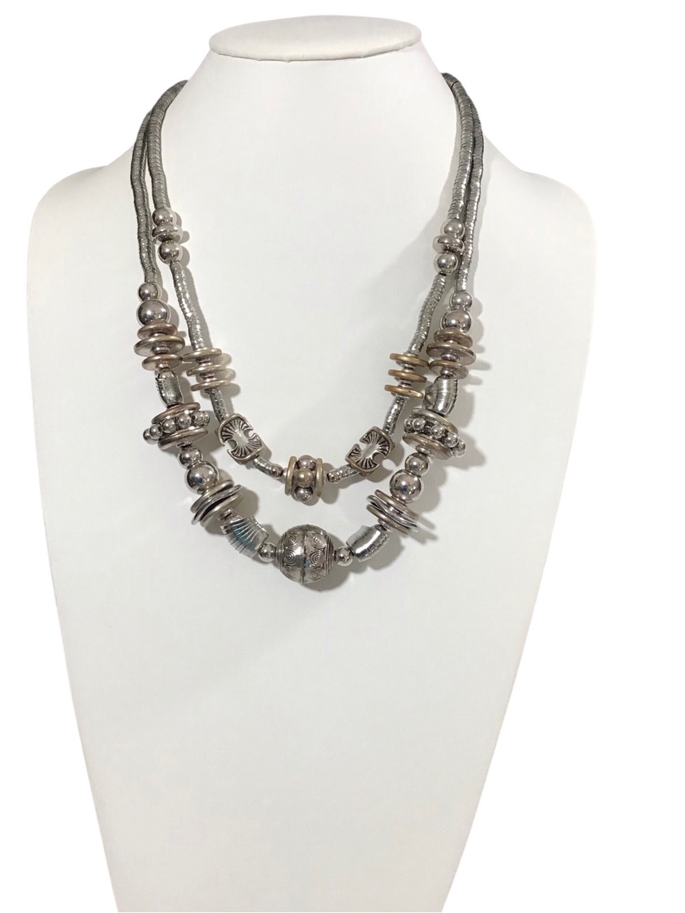 Chunky Layered Silver Tone Textured Bead Necklace Fashion Jewelry